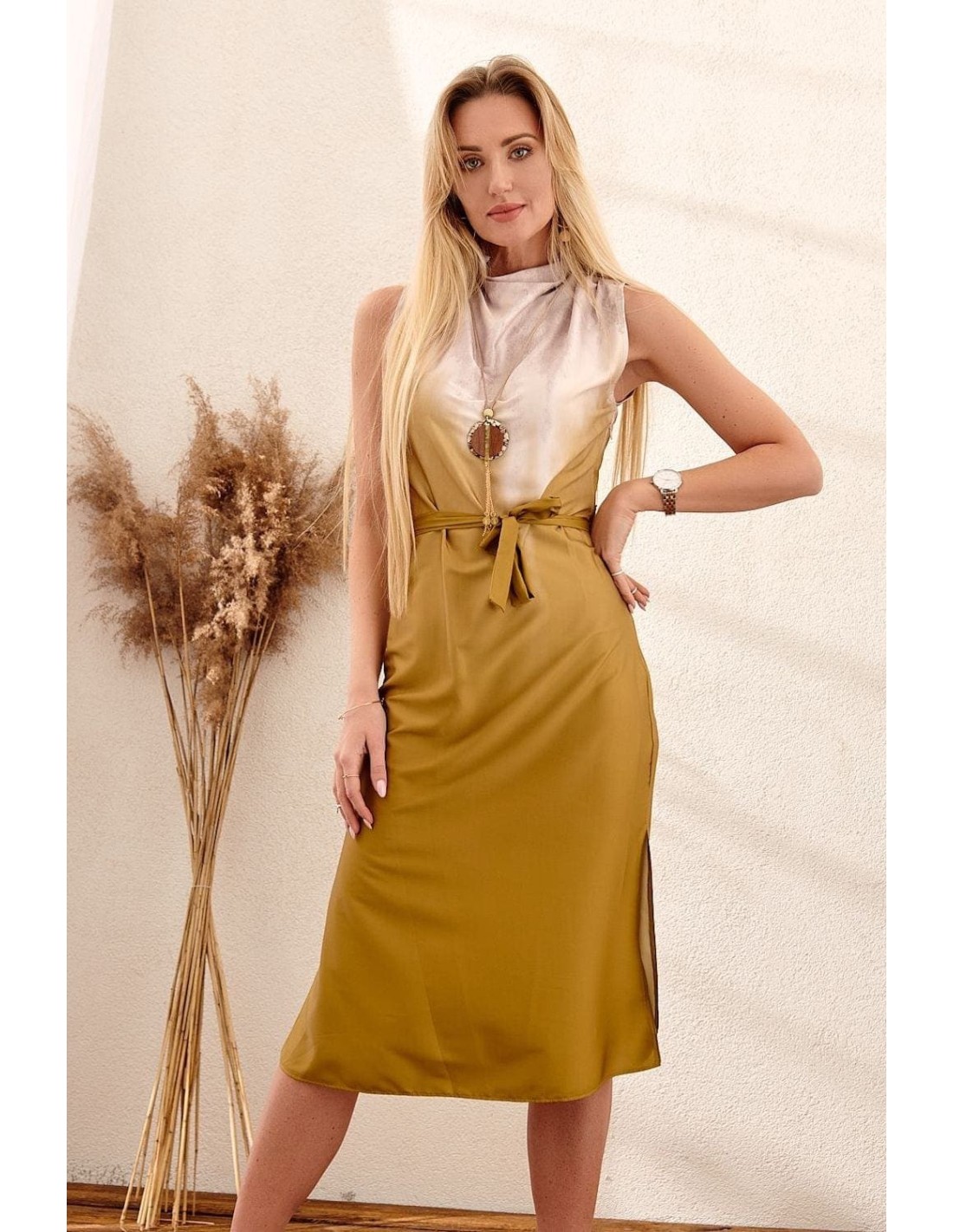 Subtle dress with a belt, olive PR91581 - Online store - Boutique